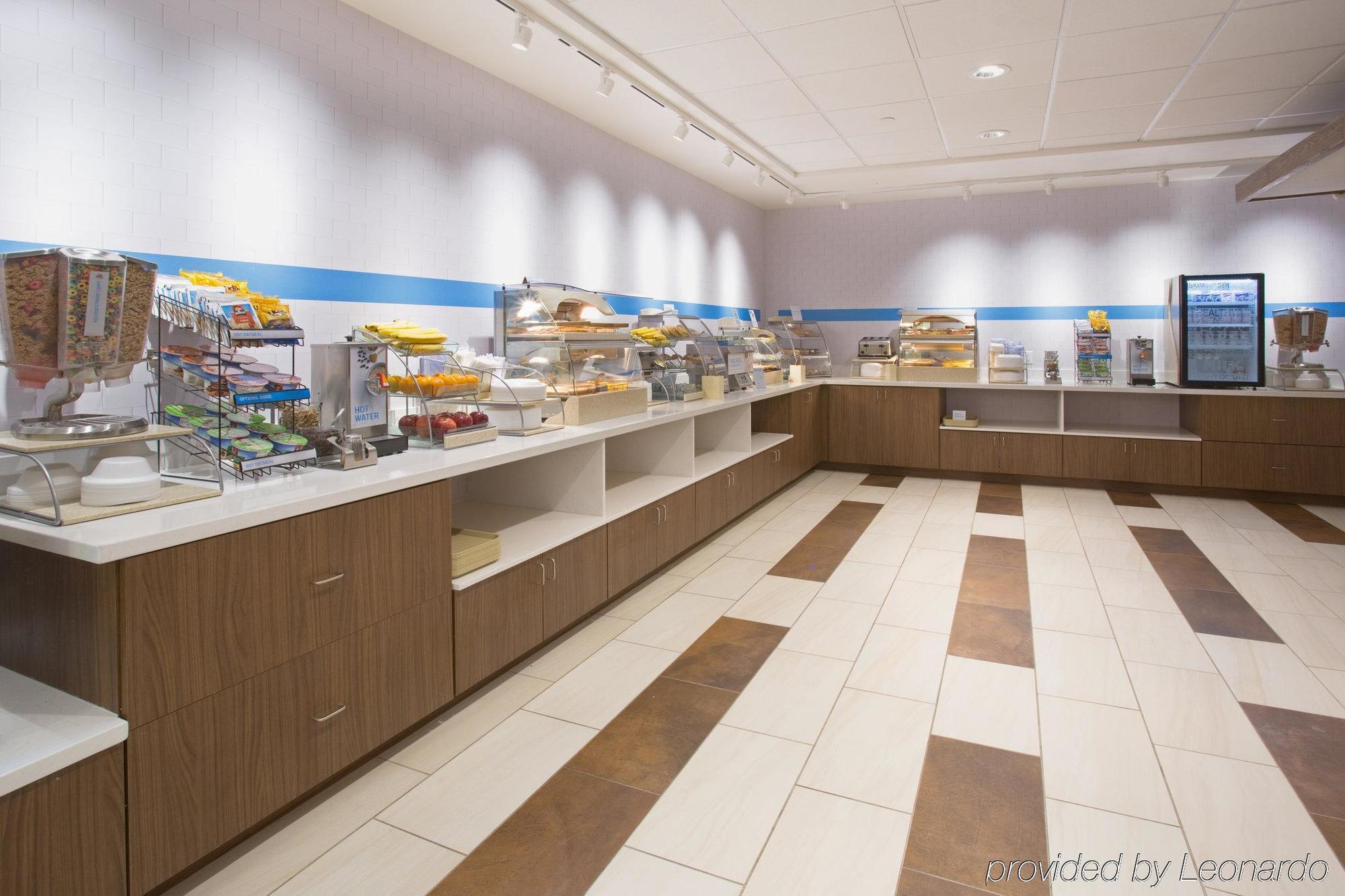 Holiday Inn Express & Suites Johnstown By Ihg Εξωτερικό φωτογραφία