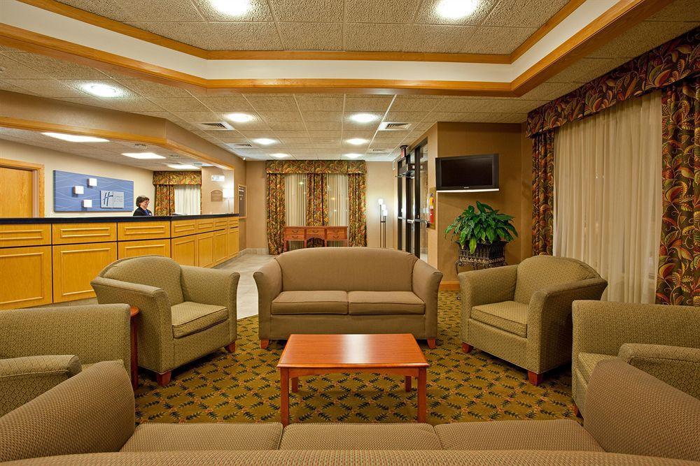 Holiday Inn Express & Suites Johnstown By Ihg Εξωτερικό φωτογραφία