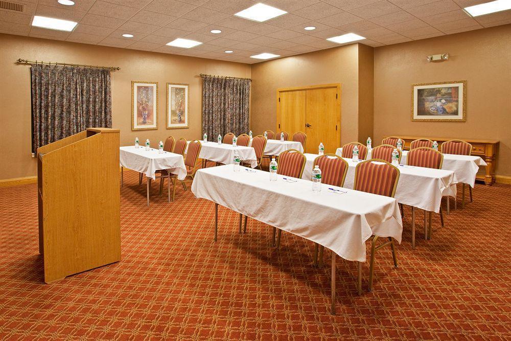 Holiday Inn Express & Suites Johnstown By Ihg Εξωτερικό φωτογραφία