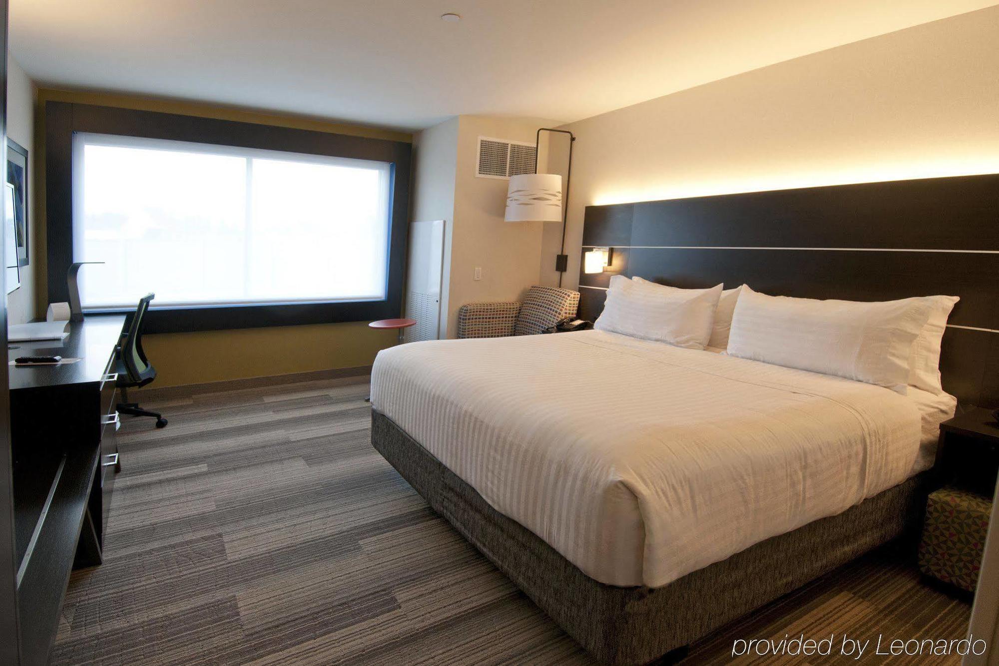 Holiday Inn Express & Suites Johnstown By Ihg Εξωτερικό φωτογραφία