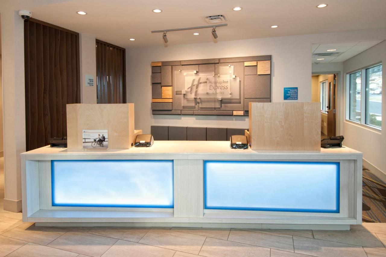 Holiday Inn Express & Suites Johnstown By Ihg Εξωτερικό φωτογραφία