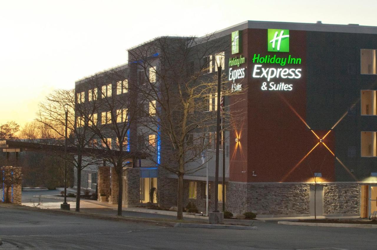 Holiday Inn Express & Suites Johnstown By Ihg Εξωτερικό φωτογραφία